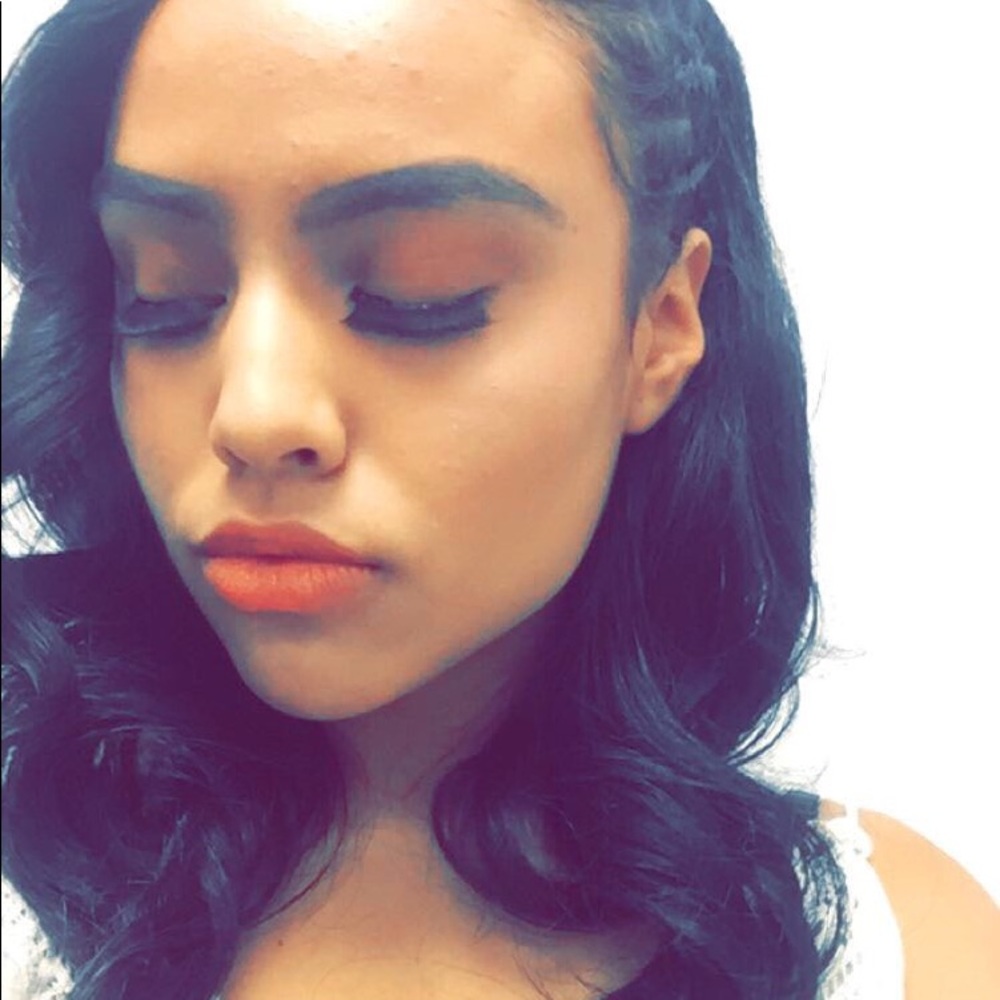 Meet your Posher, Xiomara